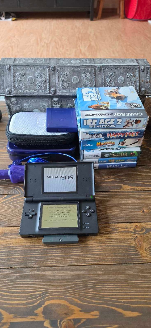 Nintendo DS Lite + Games