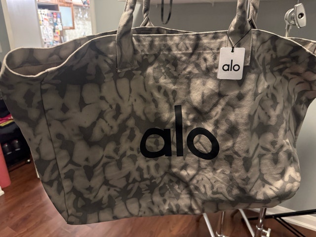 Alo Canvas Tote Bag - photo 3