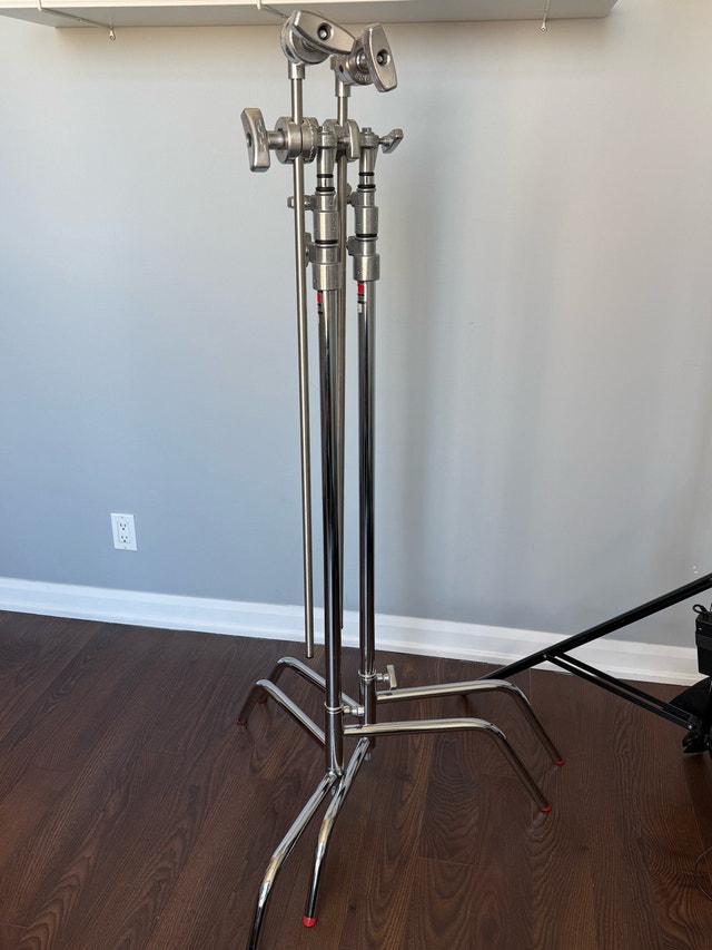 Matthews 40 inch C-Stand