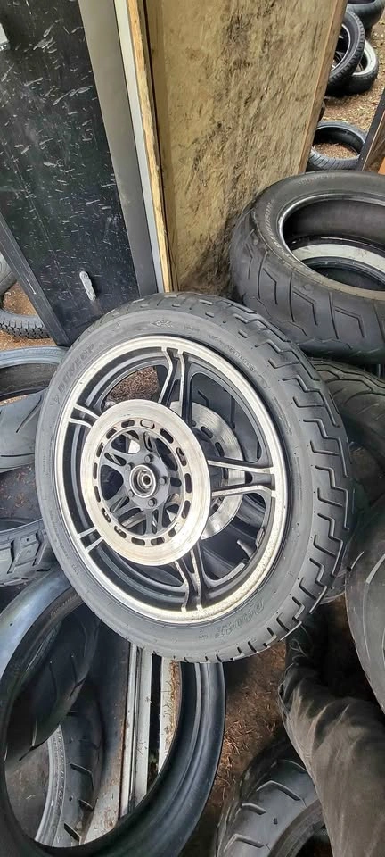 Front Wheel Assembly with Dunlop Tire & Brake Disc - 110/90-18