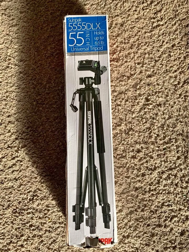 Universal tripod thumbnail