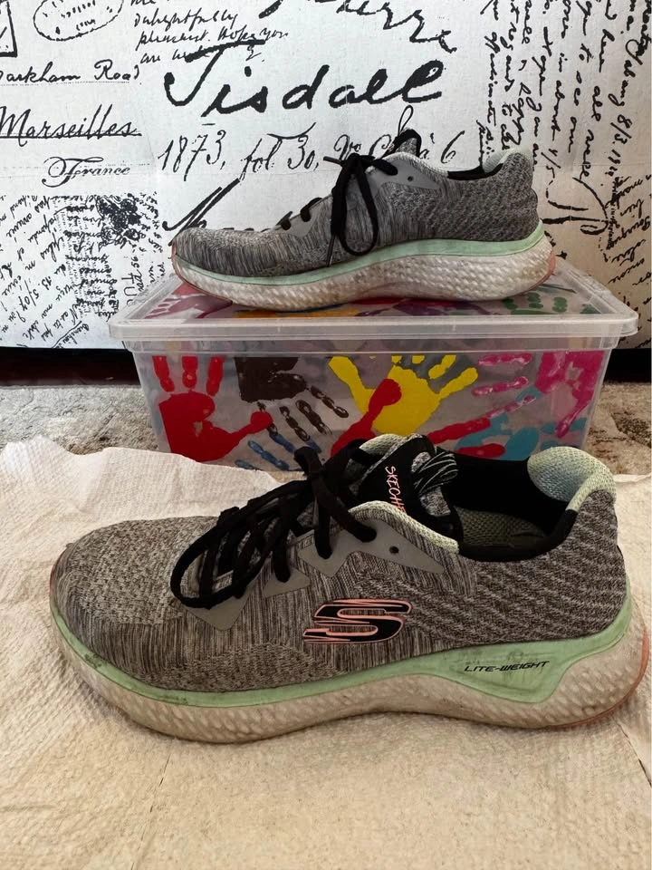 Skechers Lite-Weight Sneakers Womens US 8 - photo 2