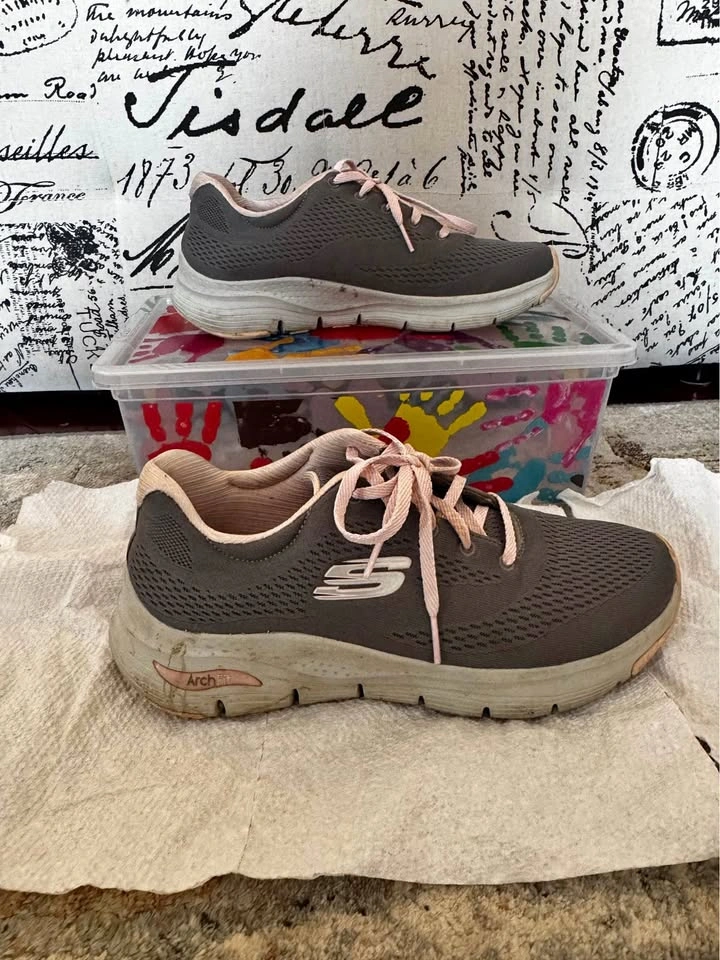 Skechers Arch Fit Sneakers US 8