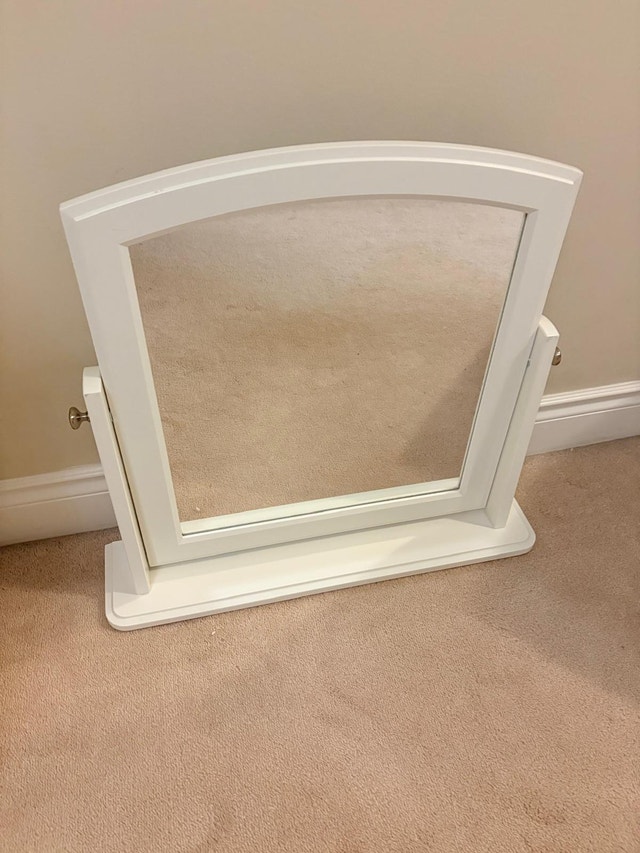 Ikea Vanity & Mirror Swing - photo 4