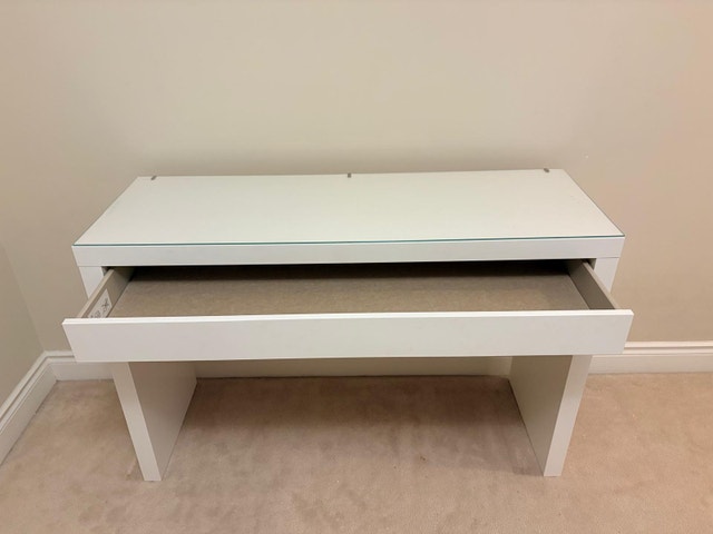 Ikea Vanity & Mirror Swing - photo 5