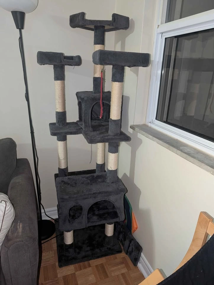 Multi-Level Cat Tree with Scratching Posts