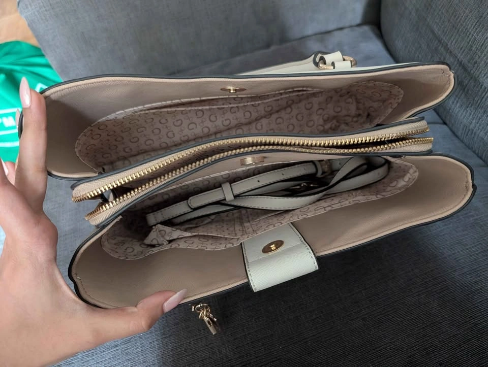 Guess Saffiano Satchel Handbag - photo 2