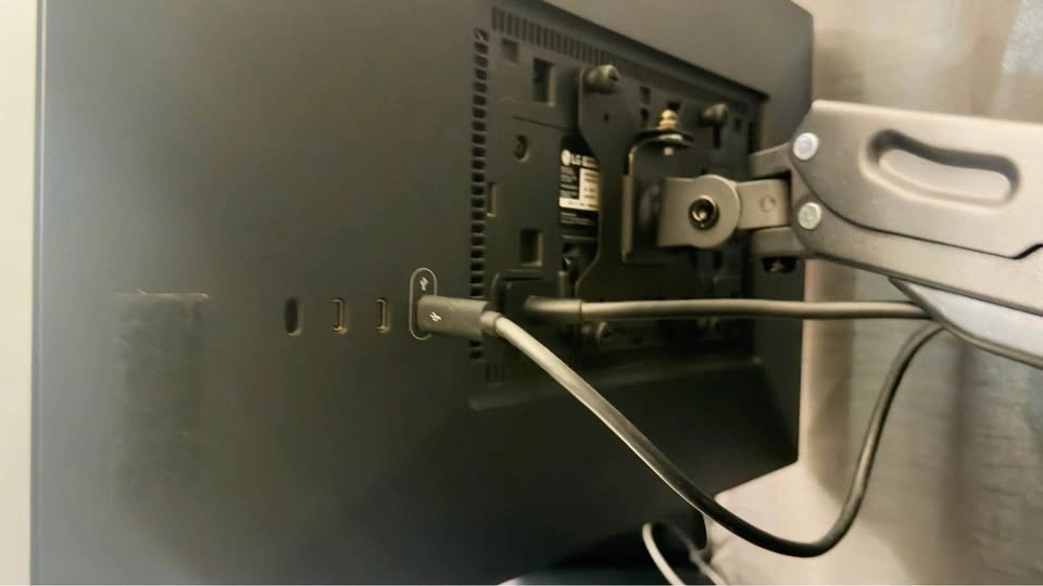 LG 22MD4KA UltraFine 4K Monitor - photo 2
