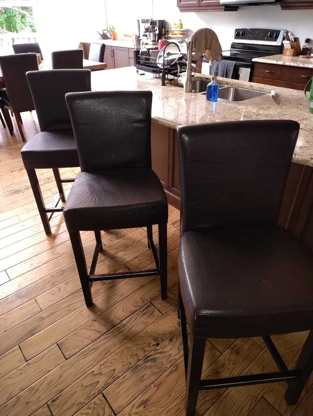 3 counter height stools - photo 2