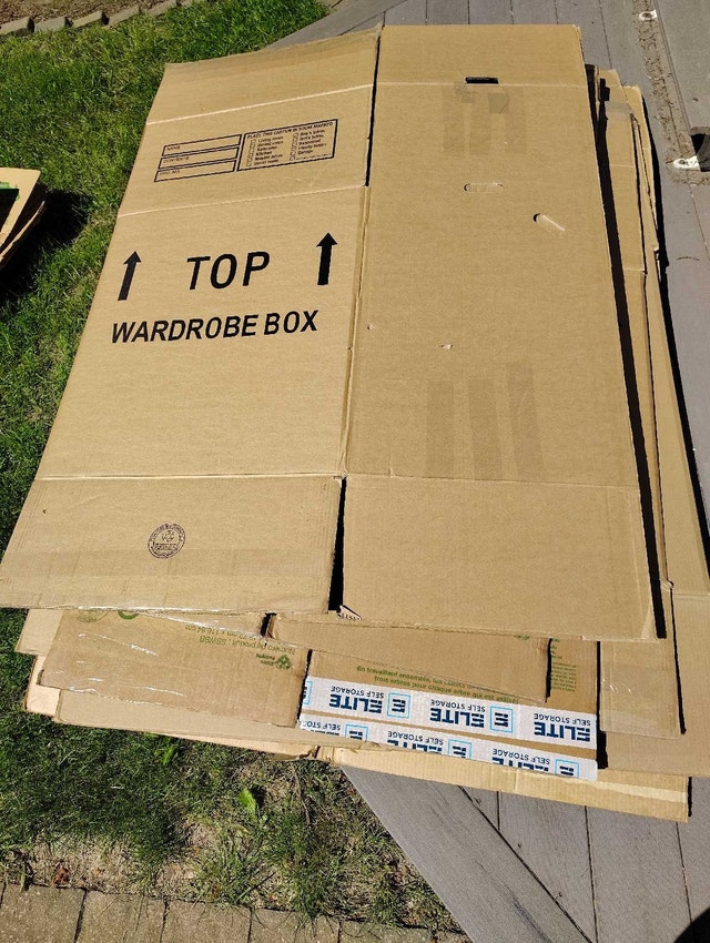 Moving boxes - photo 3