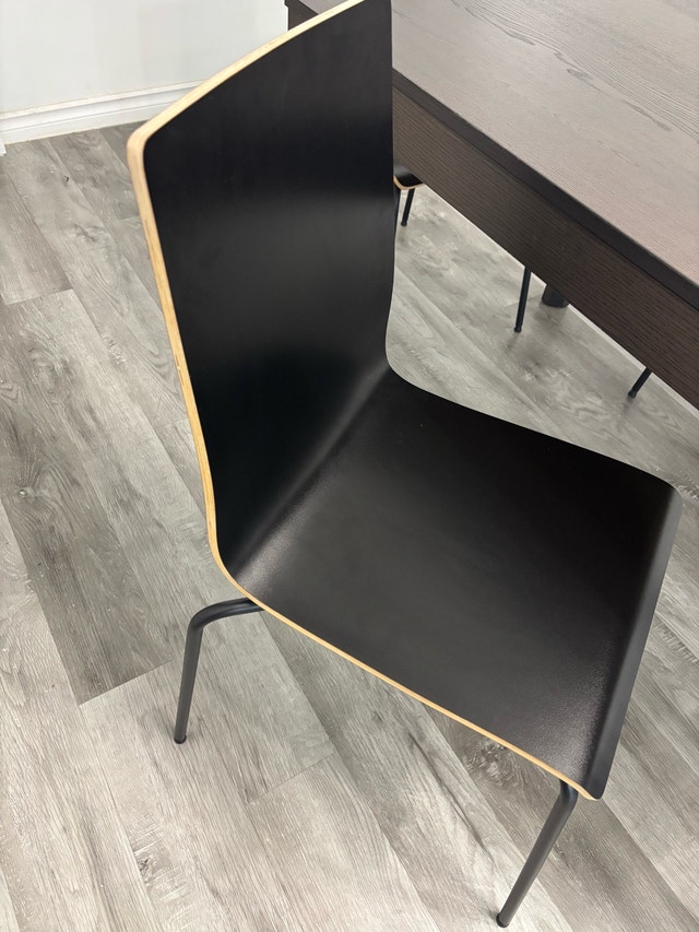 IKEA Extendable Dining Table and Four Chairs - photo 2