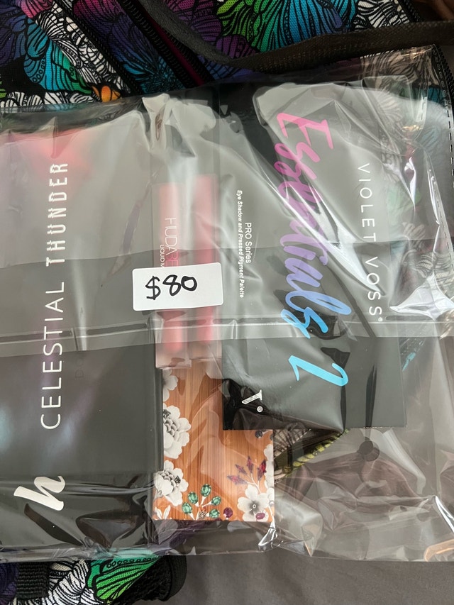 Huda Beauty and Violet Voss Makeup Set