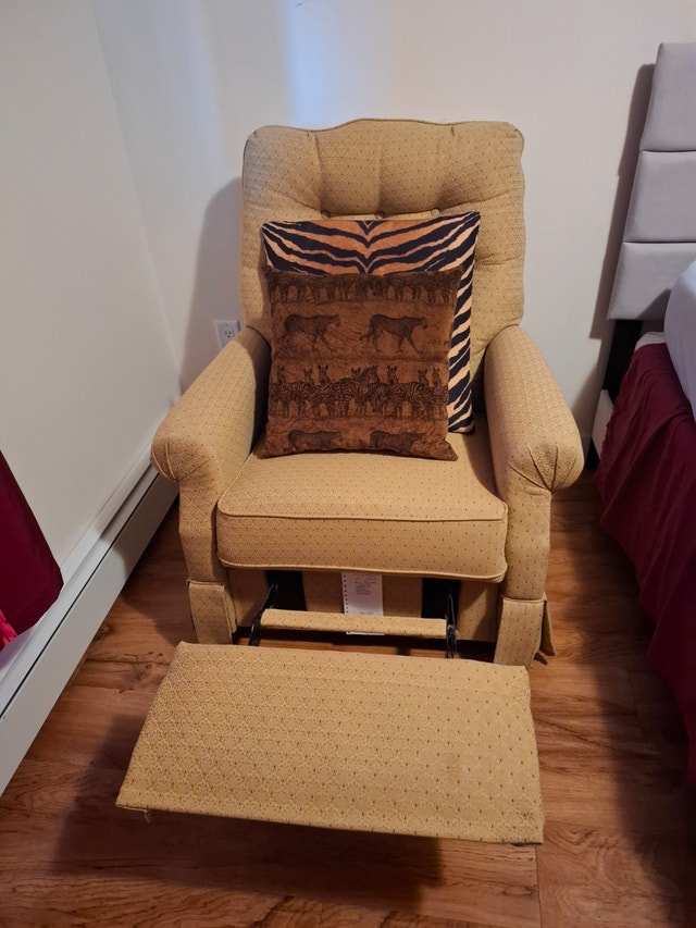 Armchair with Footrest - photo 2