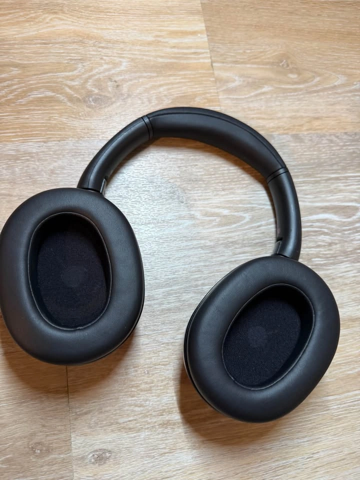 Sony ULT Wear Wireless Noise Canceling Headphones - photo 3