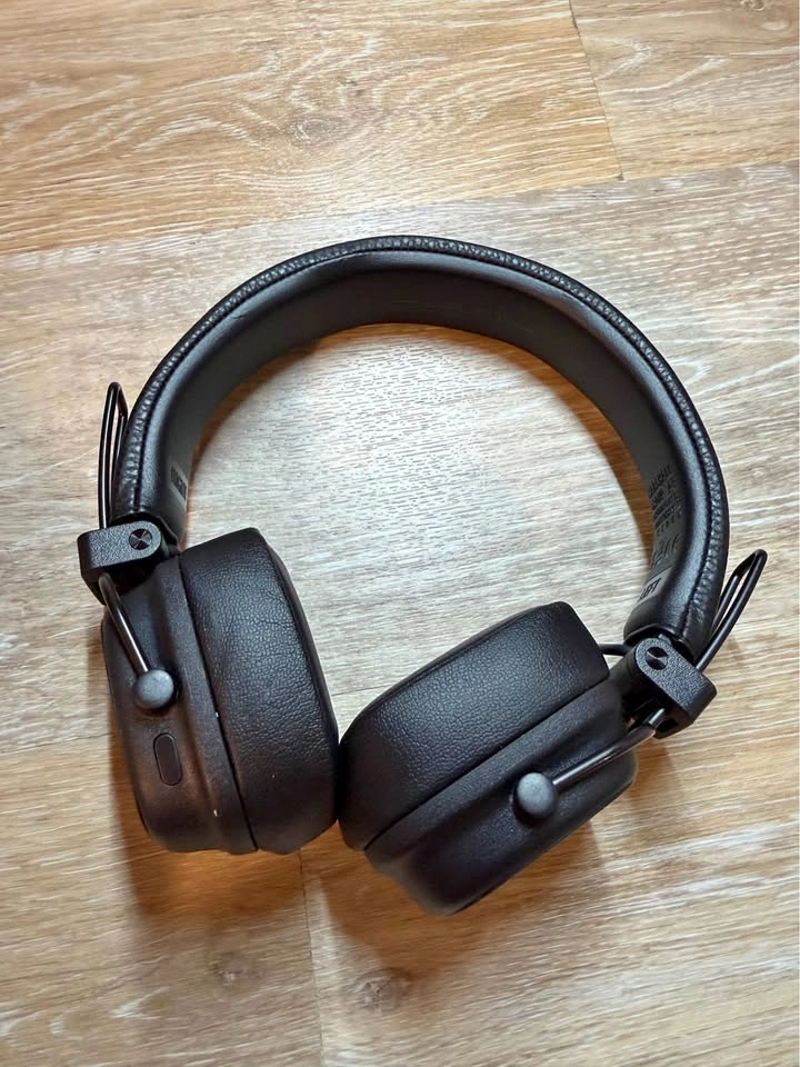Marshall Major IV Wireless Bluetooth Headphones