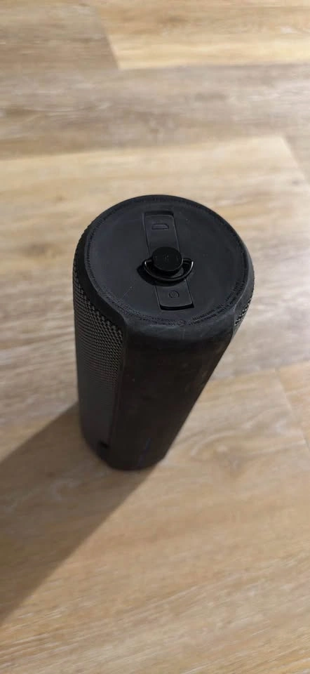 Ultimate Ears Megaboom Bluetooth Speaker - photo 2