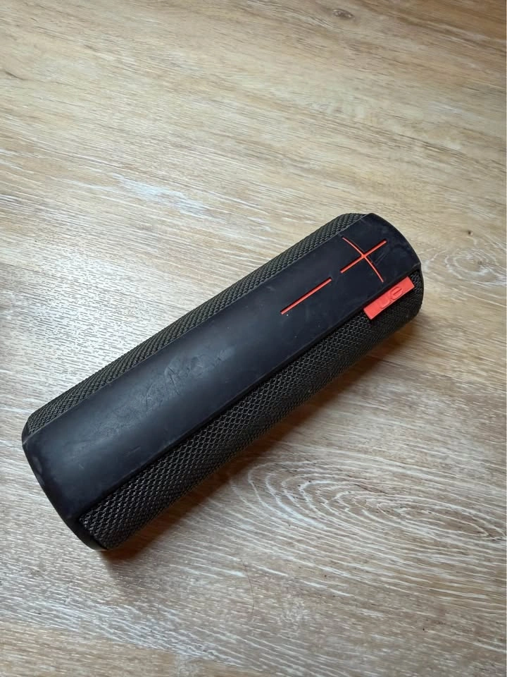 Ultimate Ears BOOM 2 Bluetooth Speaker - photo 4