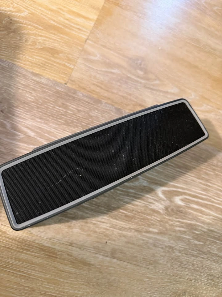 Bose SoundLink Mini Bluetooth Speaker - photo 4