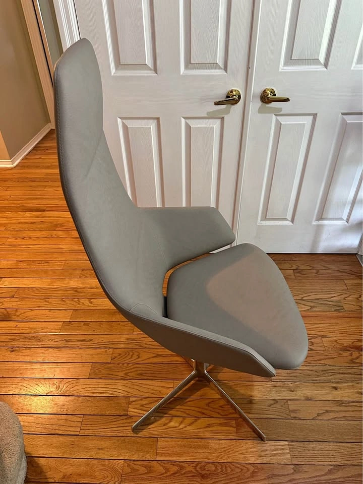 Arper Aston #1922 Executive Chair