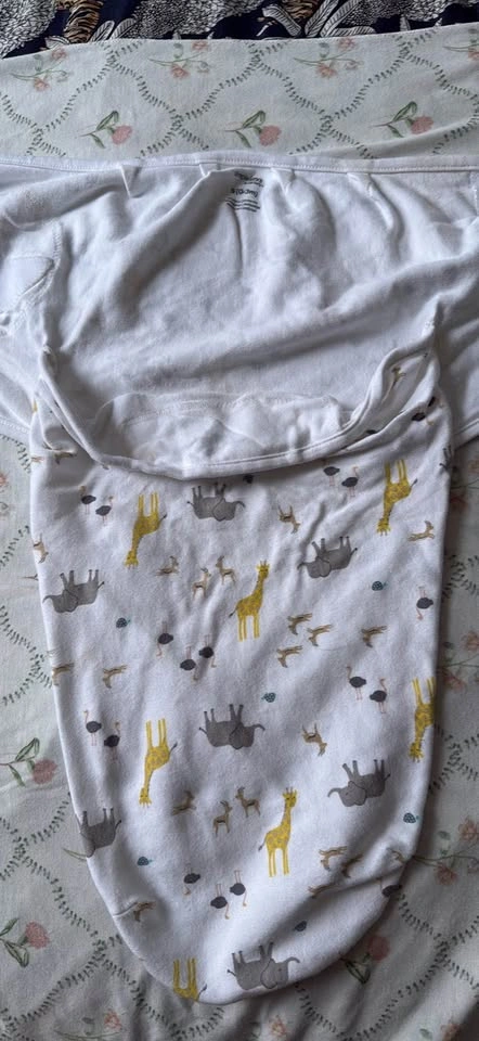 Baby Swaddle and Onesie Set - 0-3 months - photo 4