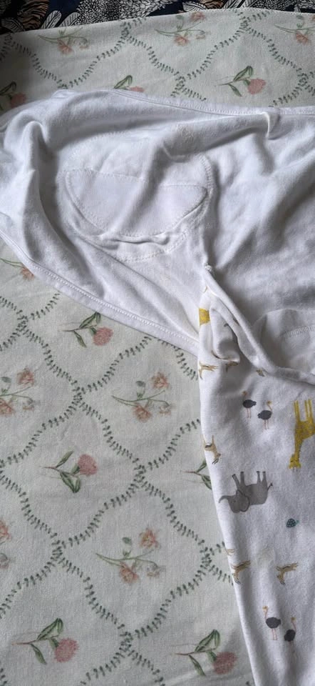 Baby Swaddle and Onesie Set - 0-3 months - photo 5