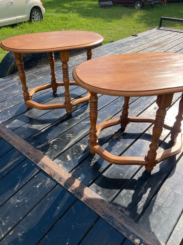 Set of 2 Oval Wood Side Tables - photo 3