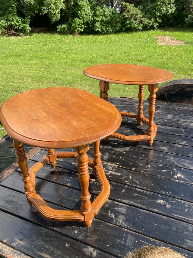Set of 2 Oval Wood Side Tables - photo 4