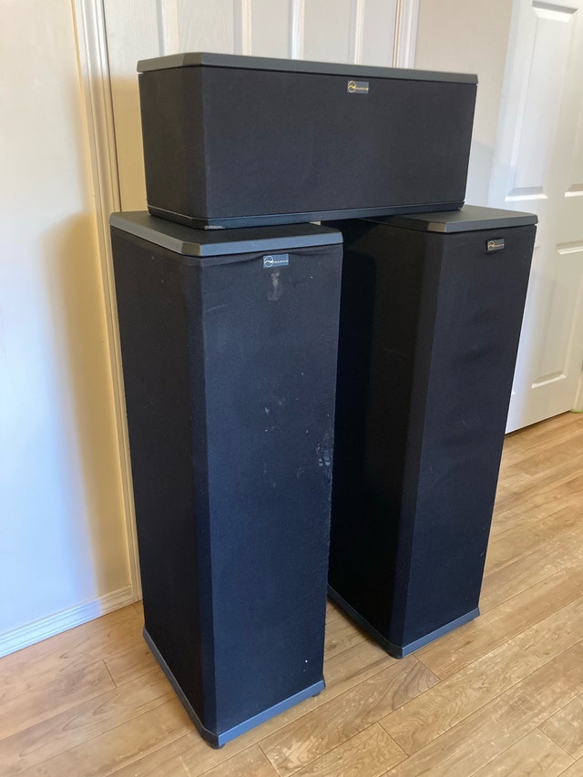 Powered Tower Speaker Trio - photo 2