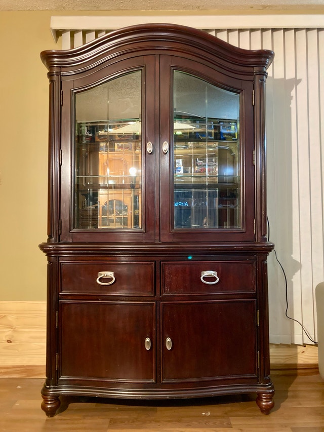 2 Pc China Cabinet - photo 2
