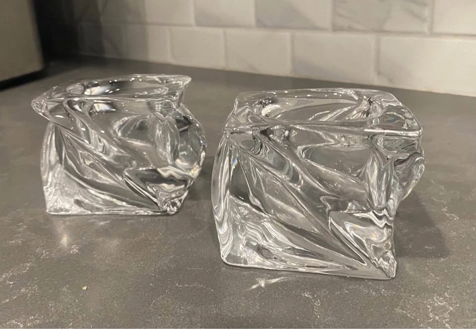 Pair of Twisted Crystal Glass Votive Candle Holders - photo 4