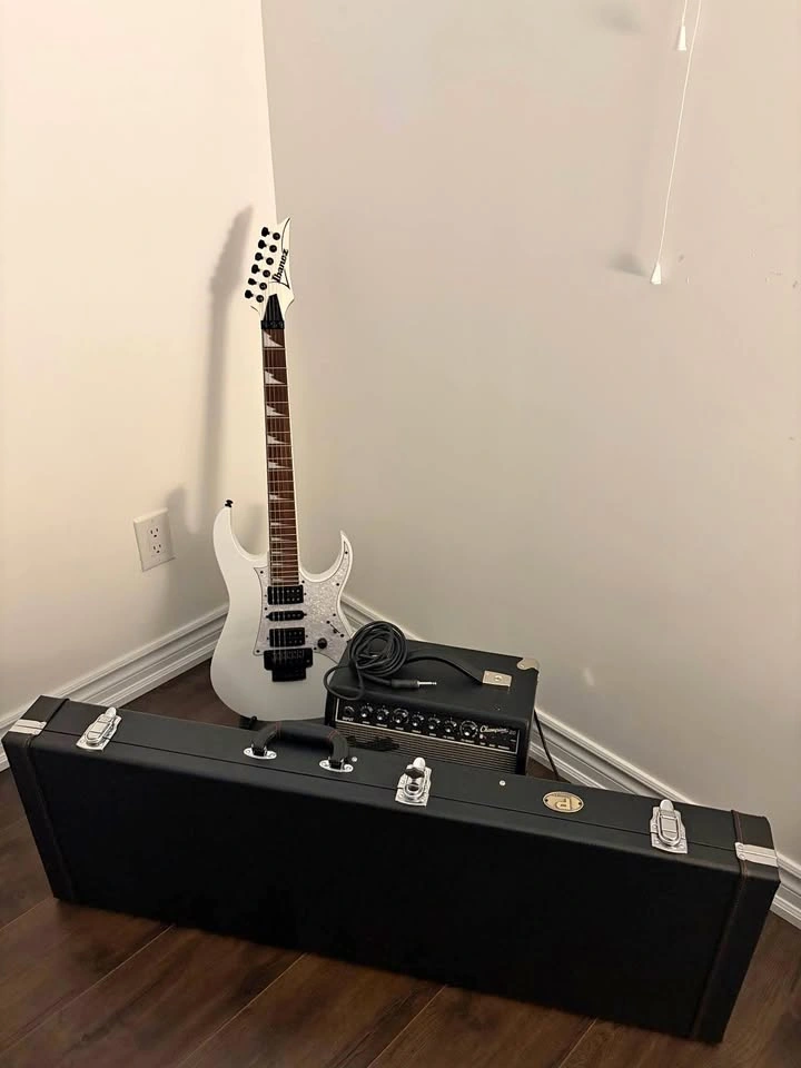 Ibanez RG450DX Electric Guitar White w/ Acc