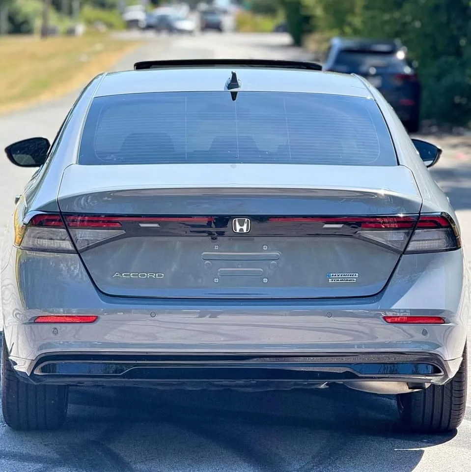 2025 Honda Accord thumbnail