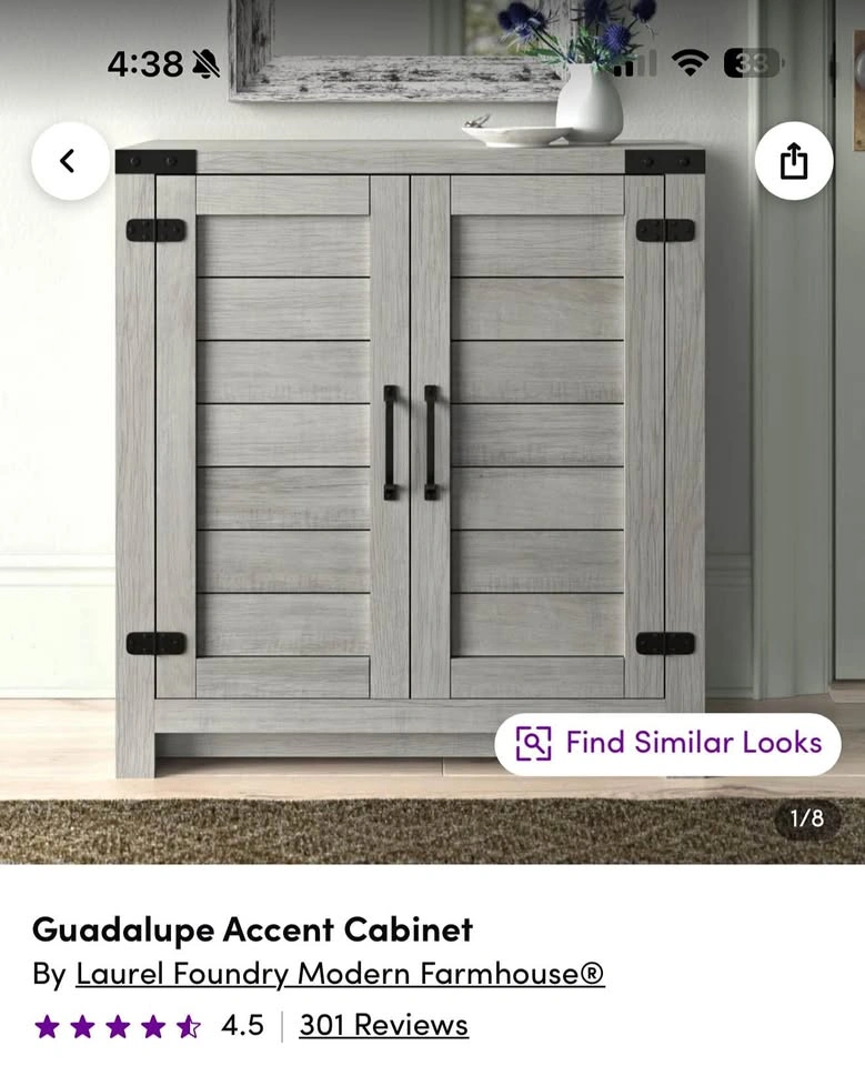 Accent cabinet in the color oak