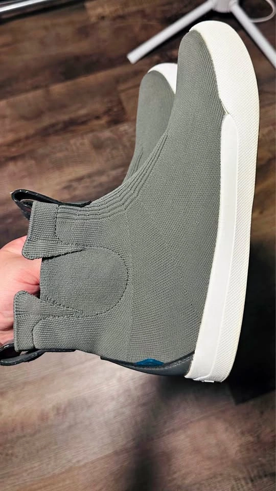 Vessi Chelsea Boots (waterproof) - sz 09 US Womens