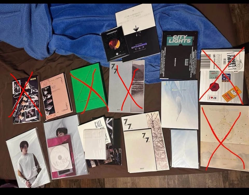 K-Pop albums, BTS figs, Seventeen puzzle, etc. - photo 3