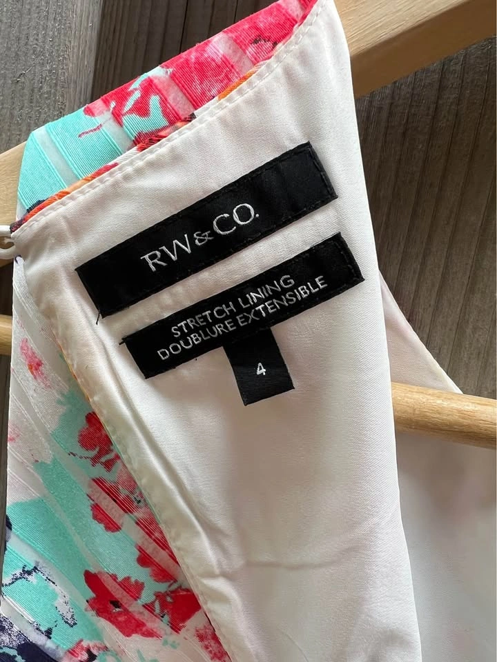 Summer Floral Dress (RW & Co - Size 4) - photo 4