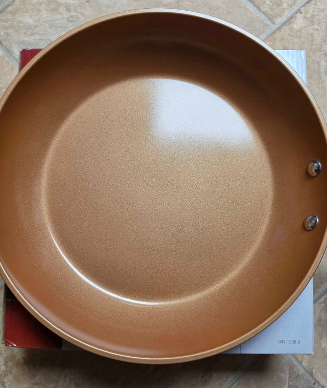 Gotham Steel Pro Frying Pan (New) - photo 4