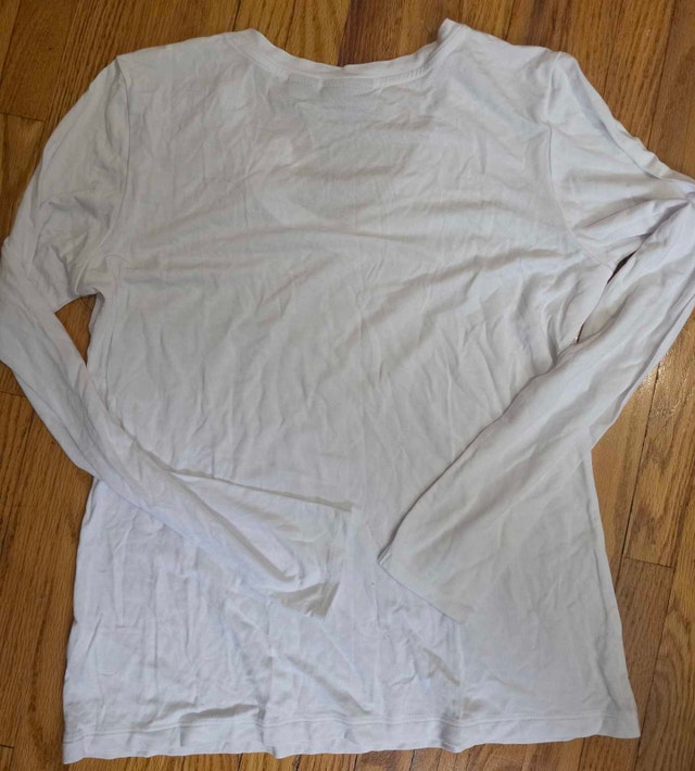 Tahari Long Sleeve V-Neck Shirt - photo 3
