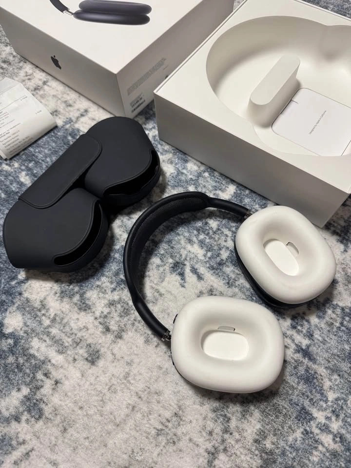 Airpods Max USB-C with Apple Care+ - photo 3