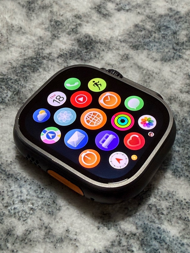 Apple Watch Ultra 2 with Apple Care+ 99% Battery health - photo 2