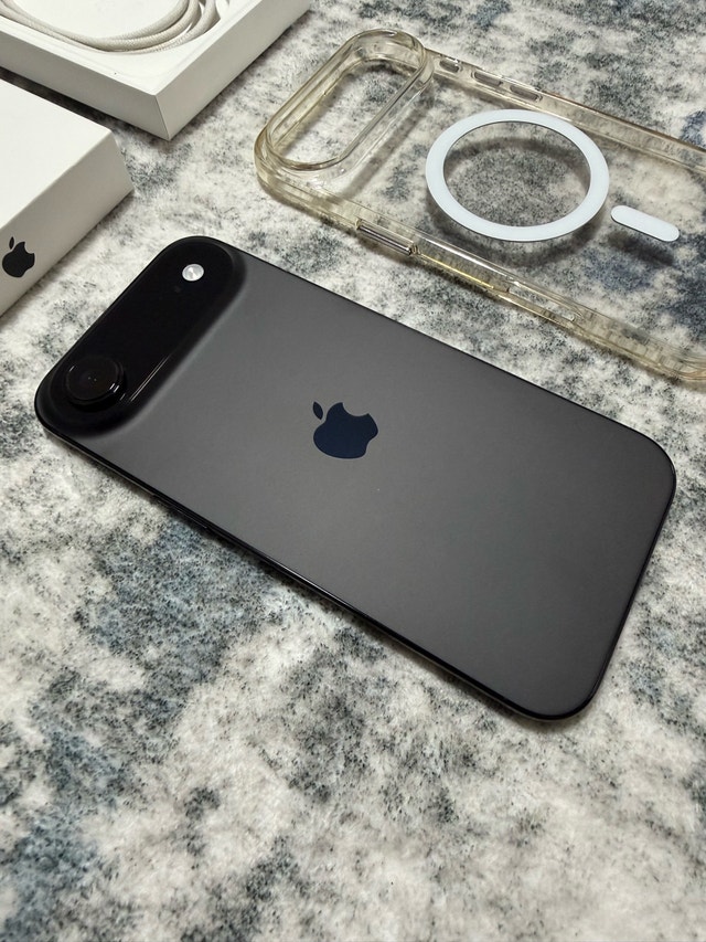 iPhone Air 256gb Unlocked 100% battery health - photo 5