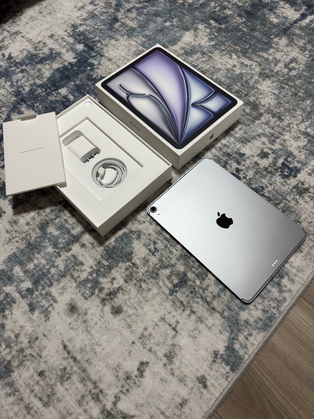New M4 Ipad Air 11” 128gb Cellular + Wifi - photo 2