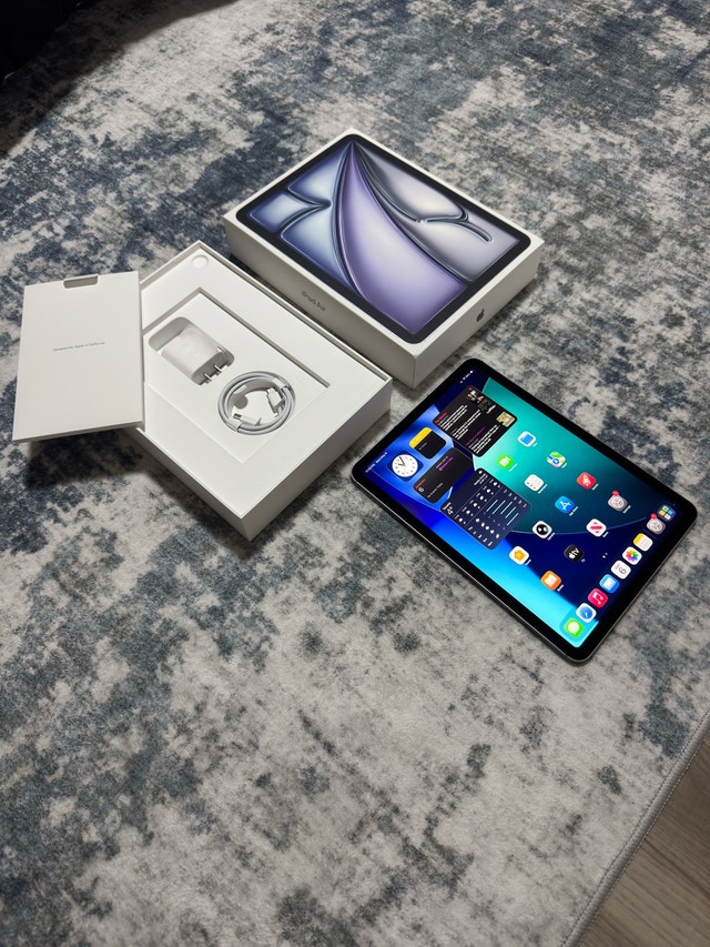 New M4 Ipad Air 11” 128gb Cellular + Wifi