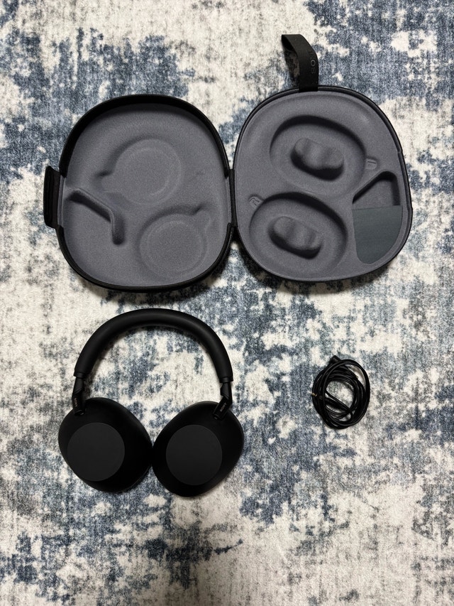 Sony WH-1000XM6 Headphones
