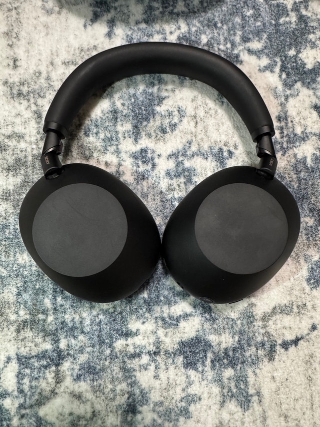 Sony WH-1000XM6 Headphones - photo 2