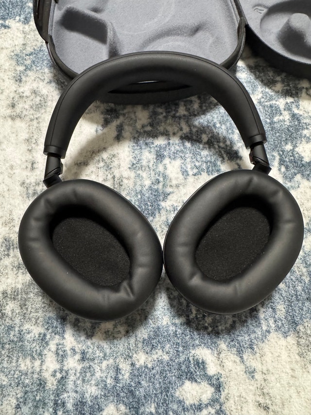 Sony WH-1000XM6 Headphones - photo 3