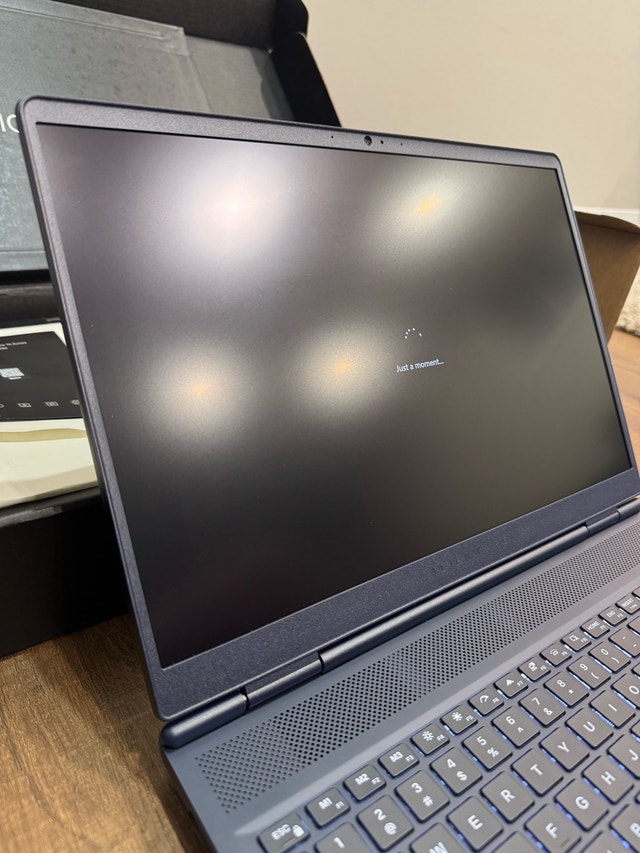 New Alienware 16” Aurora Rtx 5050 Intel Ultra 7 - photo 5
