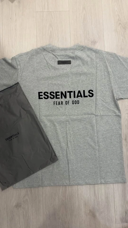 1:1 Grey Essentials tee - photo 2