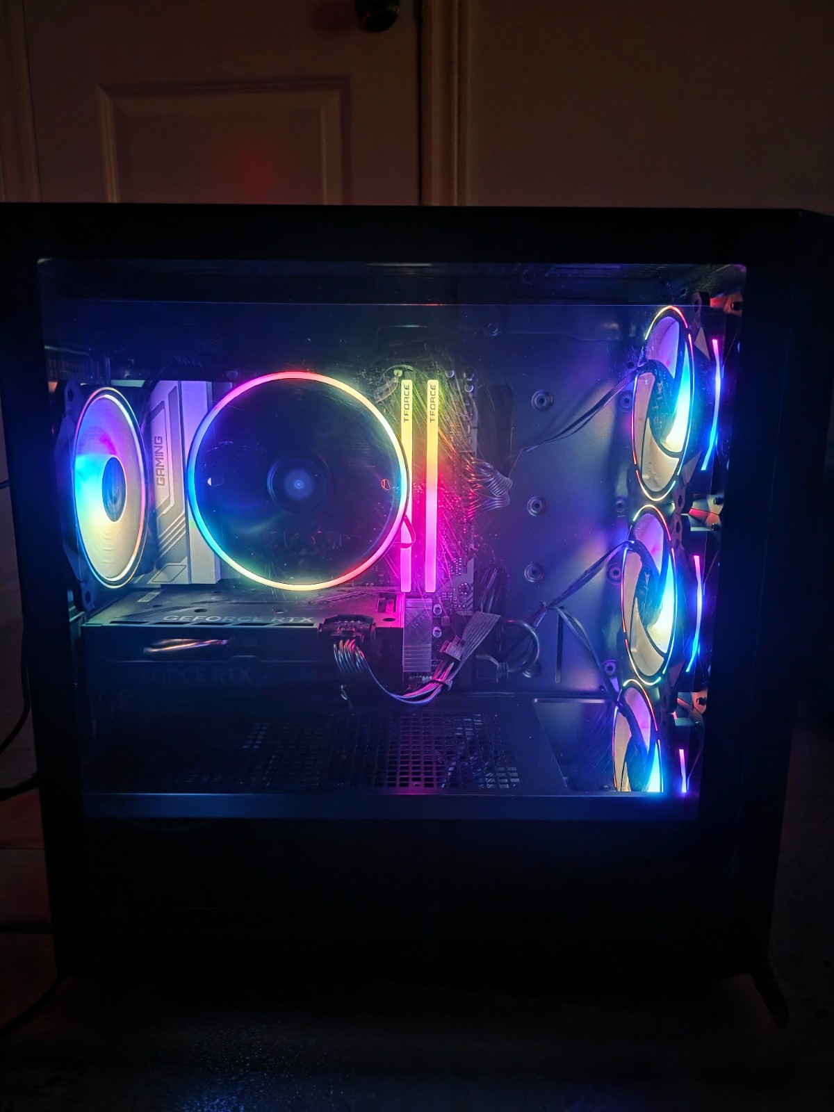 High-End Gaming PC - RTX 4060, Ryzen 7 7700, 32GB DDR5 RAM