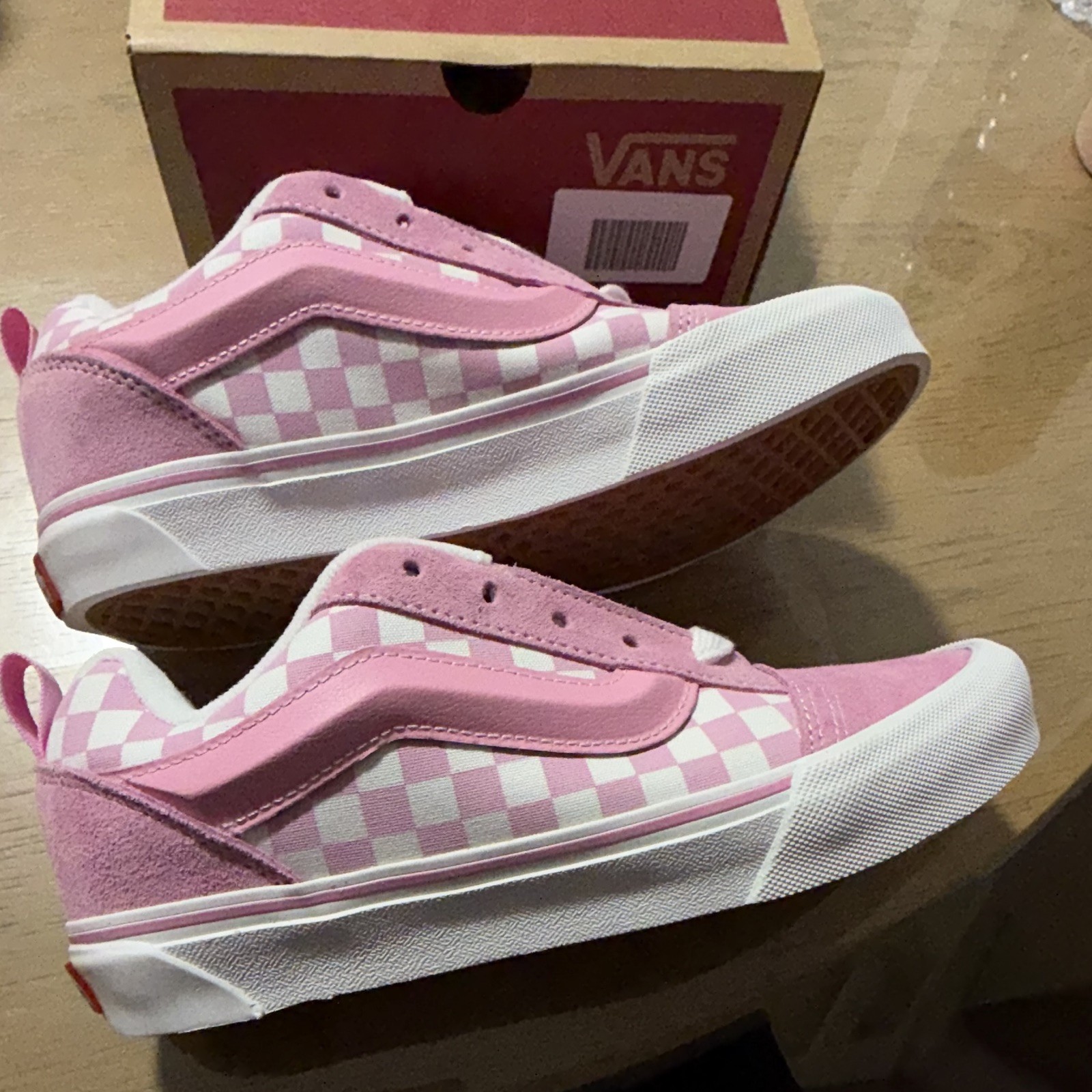 VANS Knu Skool Pink/White Check Suede Low Top Sneakers US 6 - photo 5